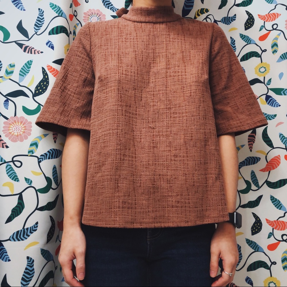 ANTHROPOLOGIE TIE BACK MOCK NECK TEXTURED BLOUSE